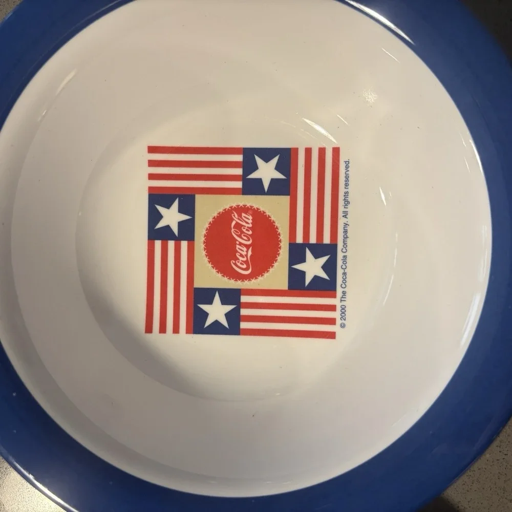Coca-Cola Gibson Lot Of 12 Flag Red White and Blue Melamine Bowls Plates Plastic
